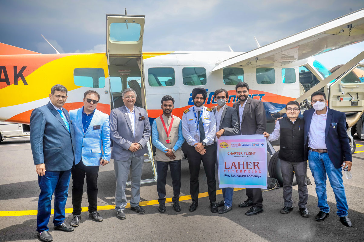 PDG Ashish Ajmera, DGN Nihir Dave, DG Santosh Pradhan, SEARIC MDIO President Kaushal Sahu, Rtr/Rtn Aakash Bhesaniya, Event secretary PDRR Khushal Shah and chairman DRR Vatsal Khimasiya ready to board the flight.