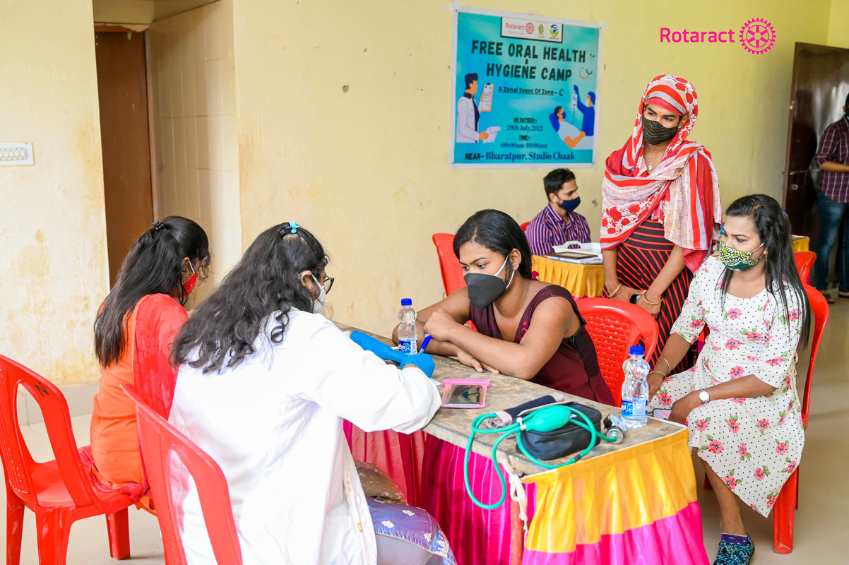 An oral hygiene camp for transgenders at Bharatpur.
