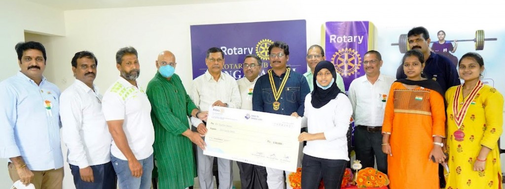 Club secretary Sadiya Almas gets a sponsorship from members of RC Deccan Hyderabad.
