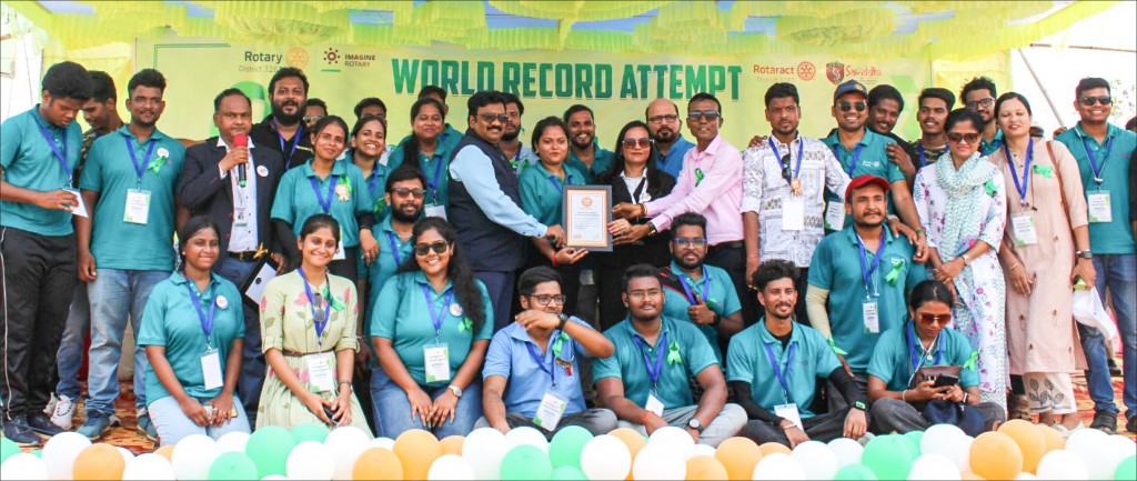 Rotaractors receive the Asia Pacific Records for forming the world’s largest green ribbon, stretching across a massive area of 98,294 sqft to promote mental health awareness.