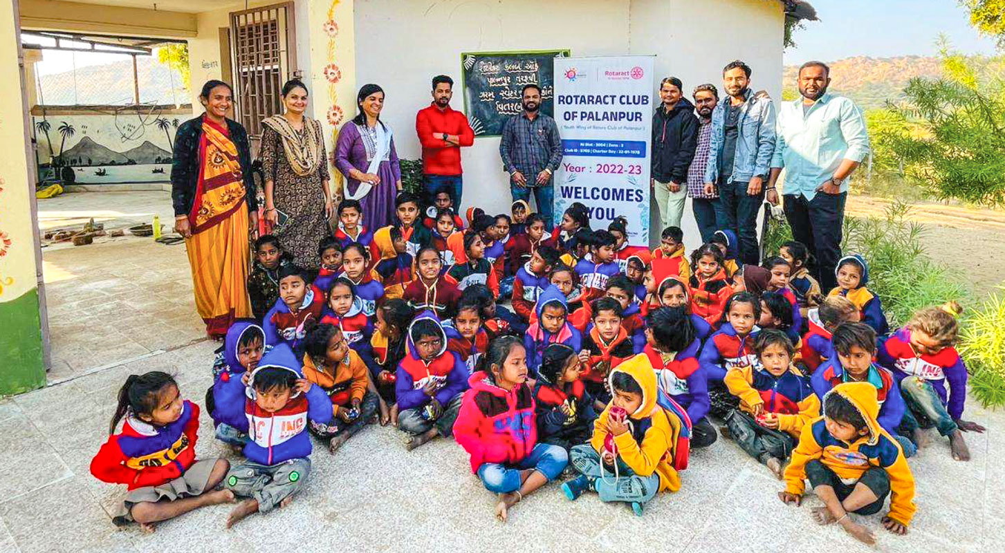 Children of a tribal primary school were given sweaters under Project Vastradan.