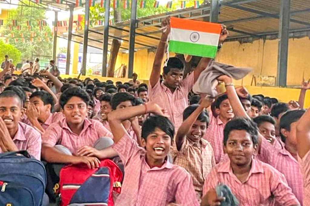 Government school students enjoying the live telecast of Chandrayaan-3 soft landing.