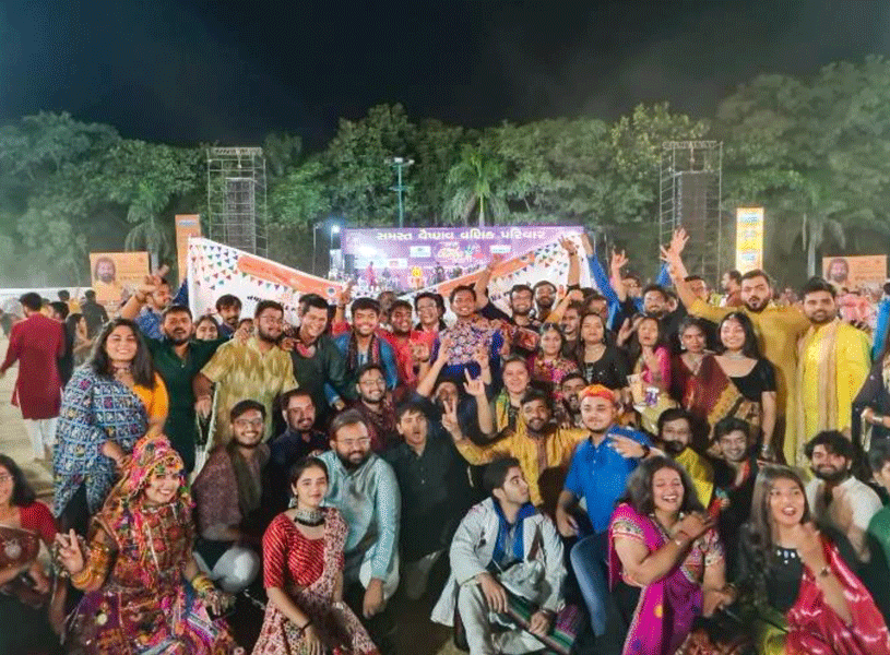 Rotaractors at the Zonal Garba event as part of Dussehra celebrations.