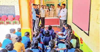 Rotaractors carry out flood relief Rotaractors carry out flood relief